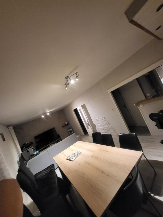 Chambre Neuve Dans Un Logement Partage A 10 Minute Du Circuit 24H Allonnes  Dış mekan fotoğraf